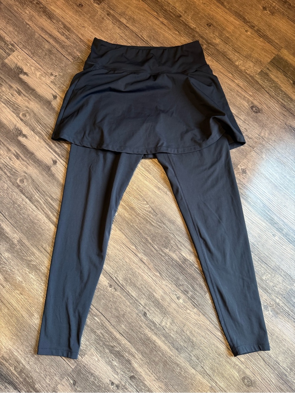 ANIVIVO Skirted Black Leggings Size L